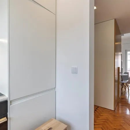 Gervasio Lobato * Лісабон