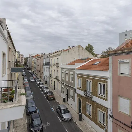 Gervasio Lobato Apartmán *